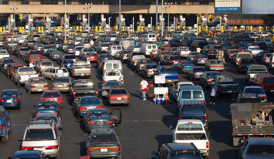 Crowded Mexico Border