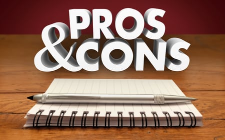 Pros and Cons of outsourcing logistics